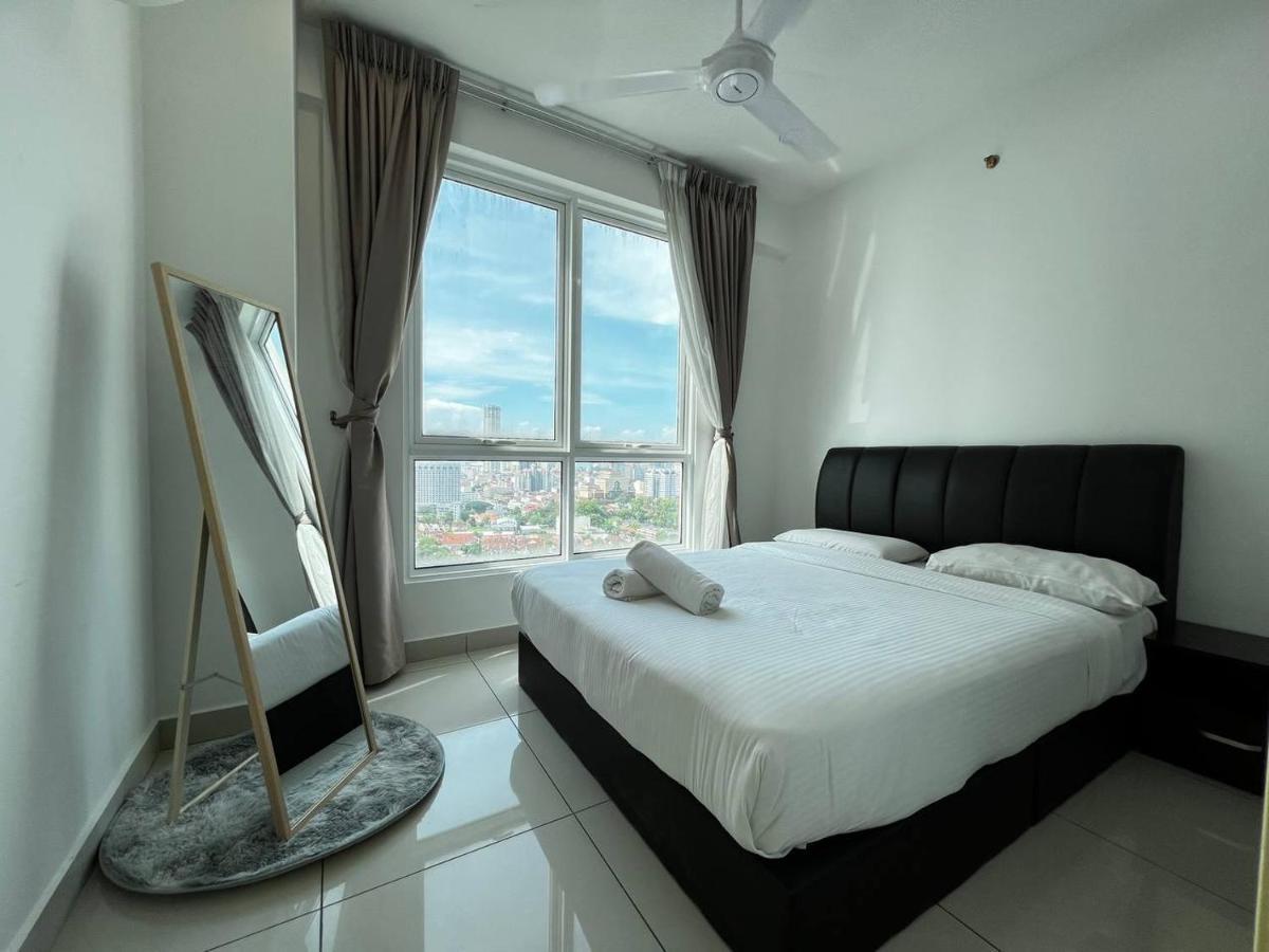 Merlene Suites At Mansion One Formerly Know As Mansion One Suites George Town Bagian luar foto